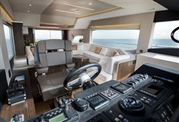 GULF CRAFT - MAJESTY 62 - interiors
