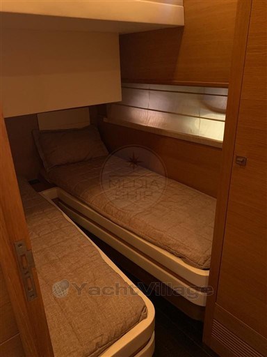 CAYMAN YACHTS - CAYMAN 48 - interiors