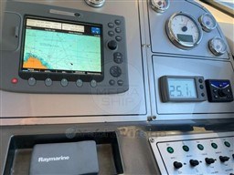 CAYMAN YACHTS - CAYMAN 48 - electronic