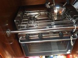 BENETEAU - OCEANIS 321 - interiors