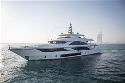 GULF CRAFT - MAJESTY 140 - exteriors