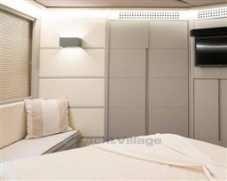 PERSHING - PERSHING 62 - interiors