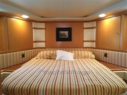 BAIA - BAIA 54 AQUA - interiors