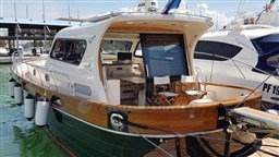 DI DONNA - SERAPO 42 CABIN - exteriors