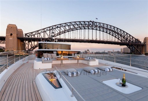 GULF CRAFT - MAJESTY 100 - exteriors