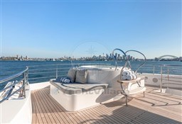 GULF CRAFT - MAJESTY 100 - exteriors