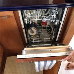 CANTIERI NAVALI DEL TIGULLIO - CASTAGNOLA YACHT - CASTAGNOLA 19 - interiors