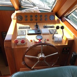 CANTIERI NAVALI DEL TIGULLIO - CASTAGNOLA YACHT - CASTAGNOLA 19 - electronic