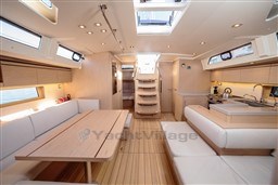 BENETEAU - OCEANIS 51.1 - interiors