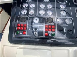 CANTIERI NAVALI DEL GOLFO SRL - IPANEMA 54 - electronic