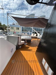 VERSILCRAFT - ULTRAPHANTOM - exteriors