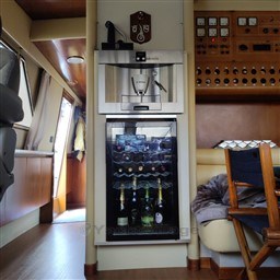 VERSILCRAFT - ULTRAPHANTOM - interiors