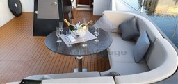 VERSILCRAFT - ULTRAPHANTOM - exteriors