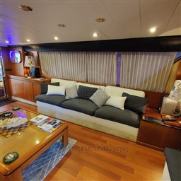 VERSILCRAFT - ULTRAPHANTOM - interiors