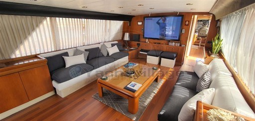 VERSILCRAFT - ULTRAPHANTOM - interiors