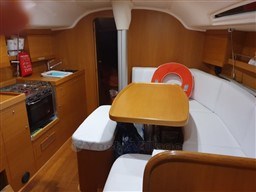 COMAR YACHTS - COMET 41S - interiors