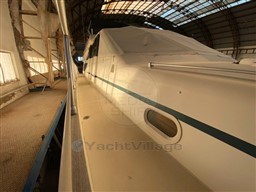 GUY MARINE - GUY COUACH 2100 - exteriors