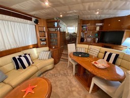 GUY MARINE - GUY COUACH 2100 - interiors