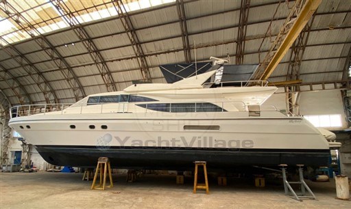 GUY MARINE - GUY COUACH 2100 - exteriors