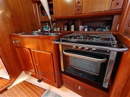 COMAR YACHTS - GENESI 43 - interiors