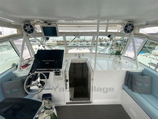 LUHRS - LUHRS 380 - exteriors