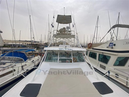 LUHRS - LUHRS 380 - exteriors