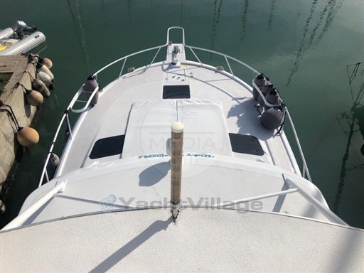 LUHRS - LUHRS 380 - exteriors