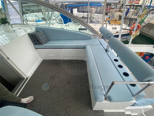 LUHRS - LUHRS 380 - exteriors