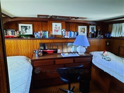 HATTERAS YACHTS - HATTERAS 53 - interiors