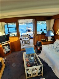 HATTERAS YACHTS - HATTERAS 53 - interiors