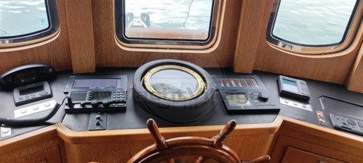 HUMBER ST. ANDREWS - RIMORCHIATORE 27 MT - electronic