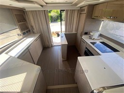 CAYMAN YACHTS - CAYMAN 600 - interiors