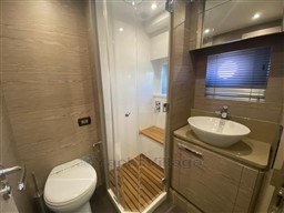 CAYMAN YACHTS - CAYMAN 600 - interiors