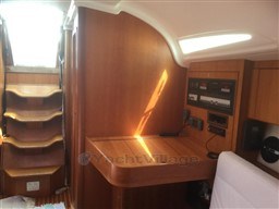 COMAR YACHTS - COMET 38s - interiors