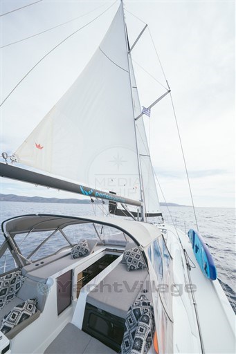 BENETEAU - OCEANIS 51.1 - exteriors