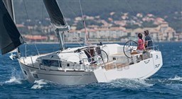 BENETEAU - OCEANIS 38.1 - exteriors