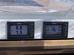 SOLARIS YACHTS - SOLARIS 44 - electronic