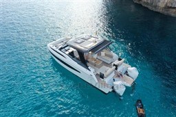 AQUILA POWER CATAMARANS - AQUILA 32 SPORT - exteriors