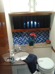 UNIESSE - GIANT FLY - interiors