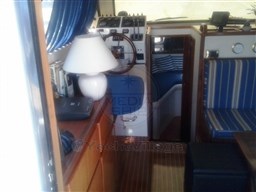 UNIESSE - GIANT FLY - interiors