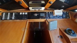 FERRETTI - FERRETTI ALTURA 422 - electronic