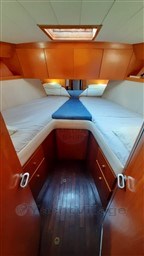 FERRETTI - FERRETTI ALTURA 422 - interiors