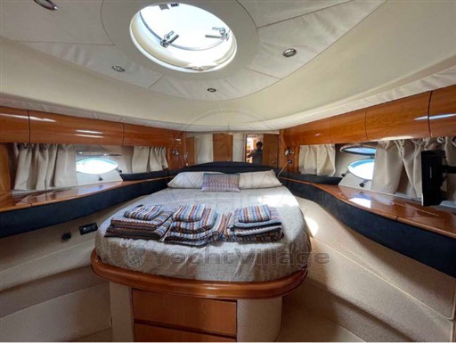 PRINCESS YACHTS - PRINCESS V65 - interiors