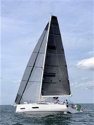 ELEVA YACHTS - THE FORTYTWO - exteriors