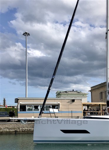ELEVA YACHTS - THE FORTYTWO - exteriors