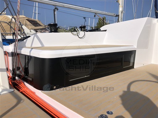 ELEVA YACHTS - THE FORTYTWO - exteriors