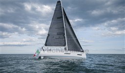 ELEVA YACHTS - THE FORTYTWO - exteriors