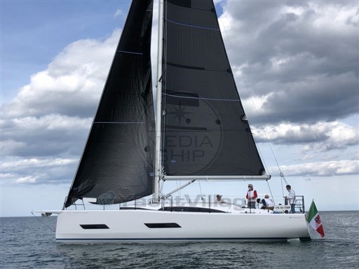 ELEVA YACHTS - THE FORTYTWO - exteriors