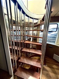 AMARAL D.O.O. - AMARAL WAVERUNNER 76 - interiors
