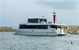 AMARAL D.O.O. - AMARAL WAVERUNNER 76 - exteriors
